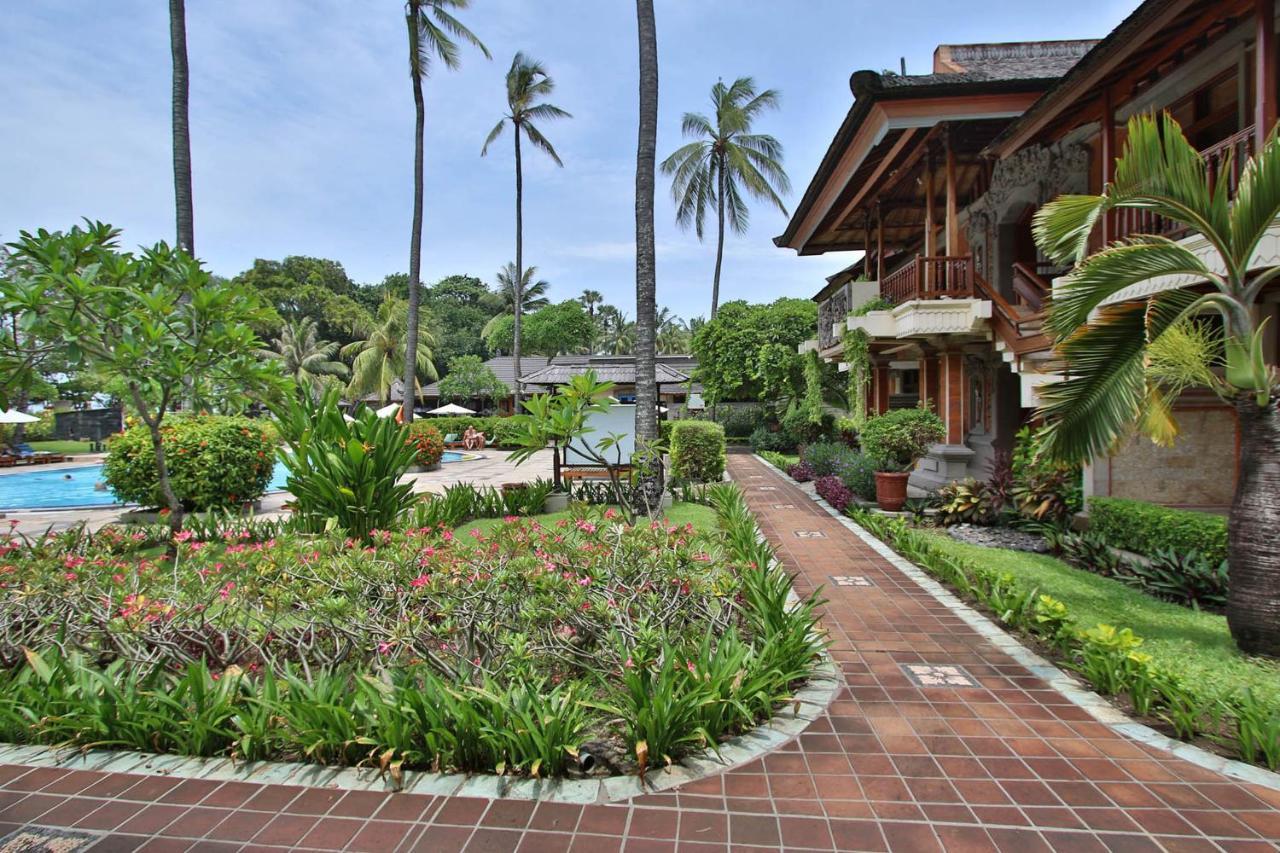 The Jayakarta Bali Beach Resort Legian Exterior foto